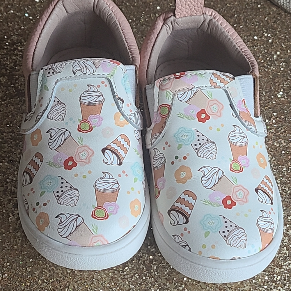 Monkey feet usa latte slides
